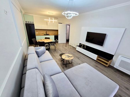 QIRA, APARTAMENT 2+1+2 NË SELITË