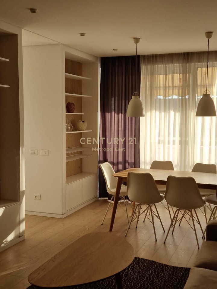 Apartment 2+1+2 and parking space for rent, near Air Albania Stadium.