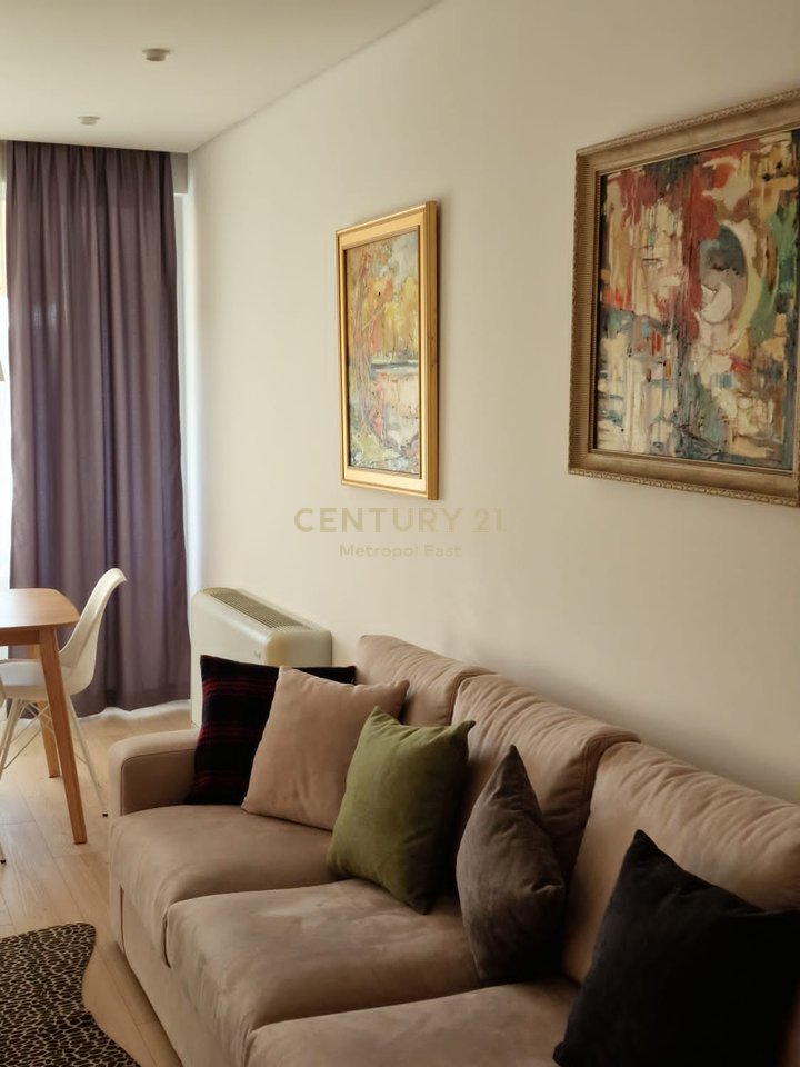 Apartment 2+1+2 and parking space for rent, near Air Albania Stadium.