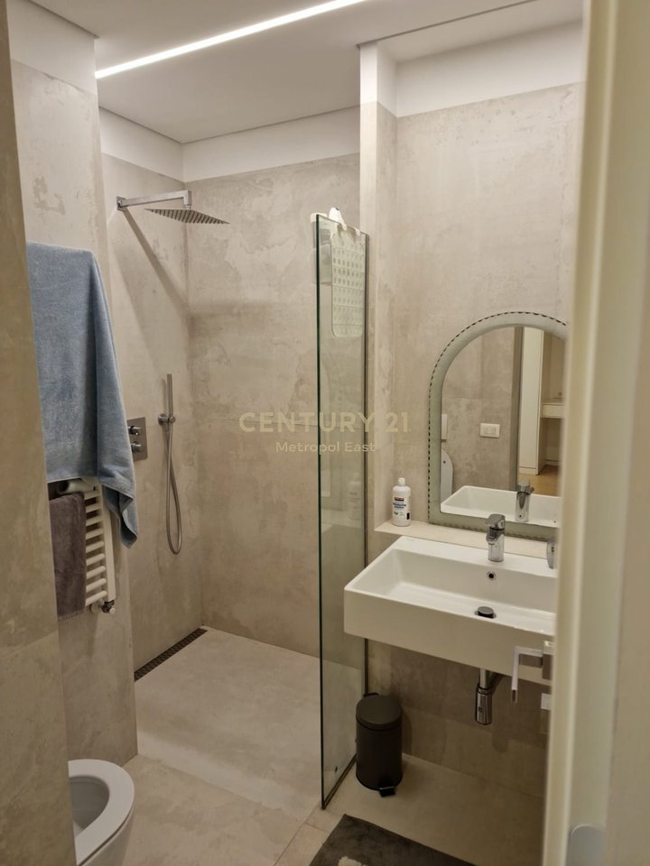 Apartment 2+1+2 and parking space for rent, near Air Albania Stadium.