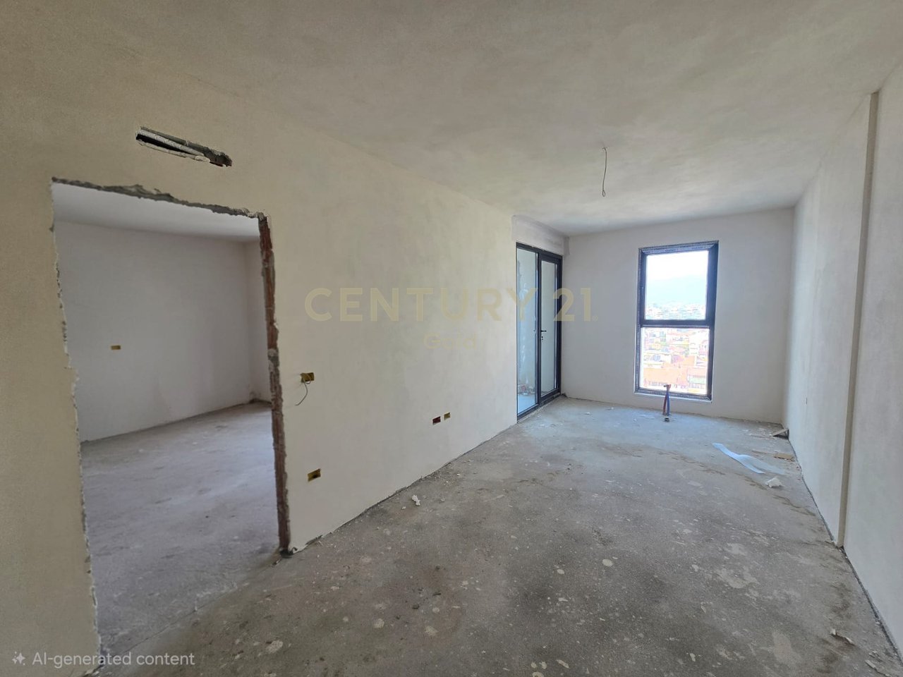 KOMUNA E PARISIT, APARTAMENT 1+1 PER SHITJE TEK WHITE TOWER