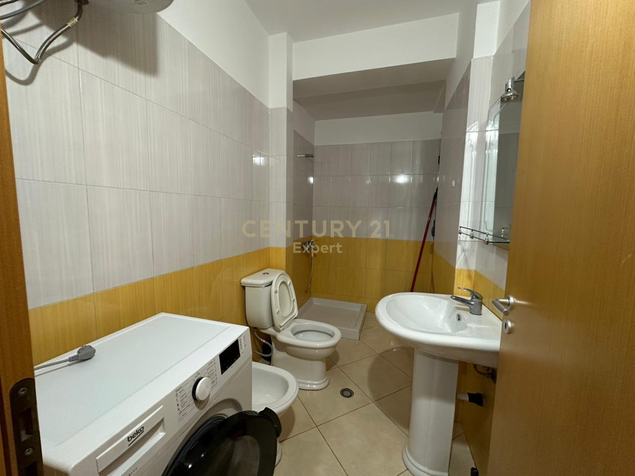 2+1 APARTMENT FOR RENT NEAR THE MUSIC SCHOOL