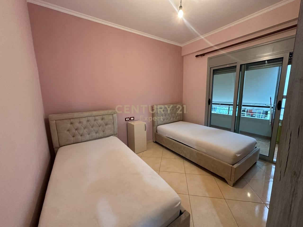 2+1 APARTMENT FOR RENT NEAR THE MUSIC SCHOOL