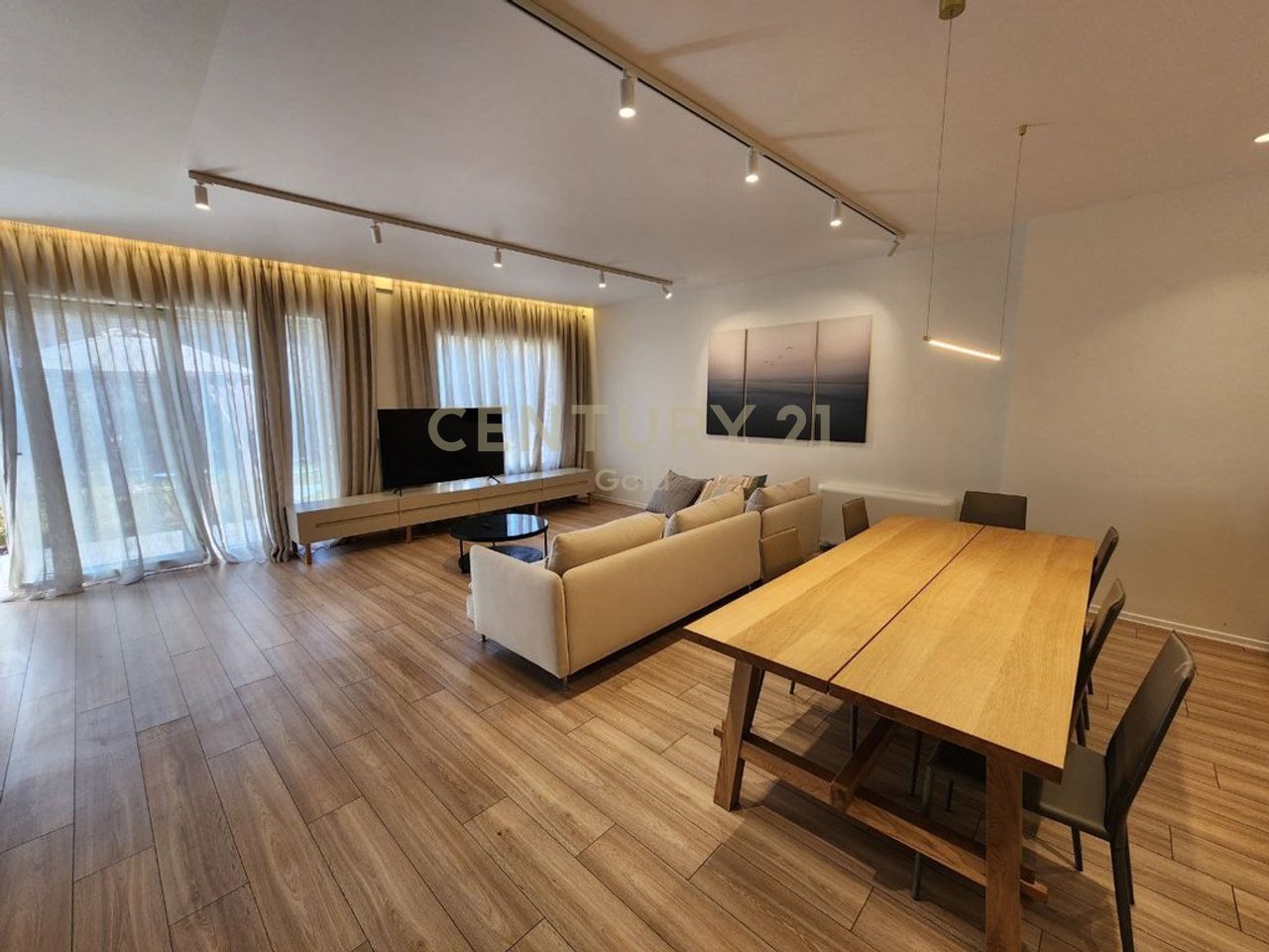 MODERN VILLA FOR SALE NEAR TEG.