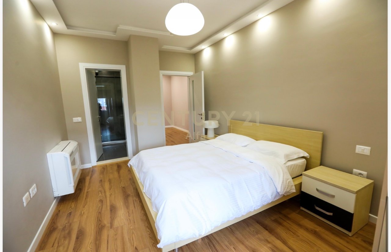 Apartment 2+1+2 for Rent in the Heart of Tirana – Opposite Toptani