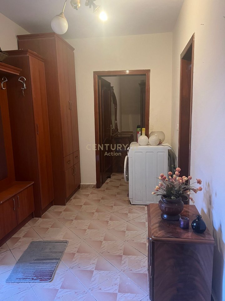 Appartamento 1+1 in Vendita al Mercato Elettrico, Tirana - 110000€ | 60 m²