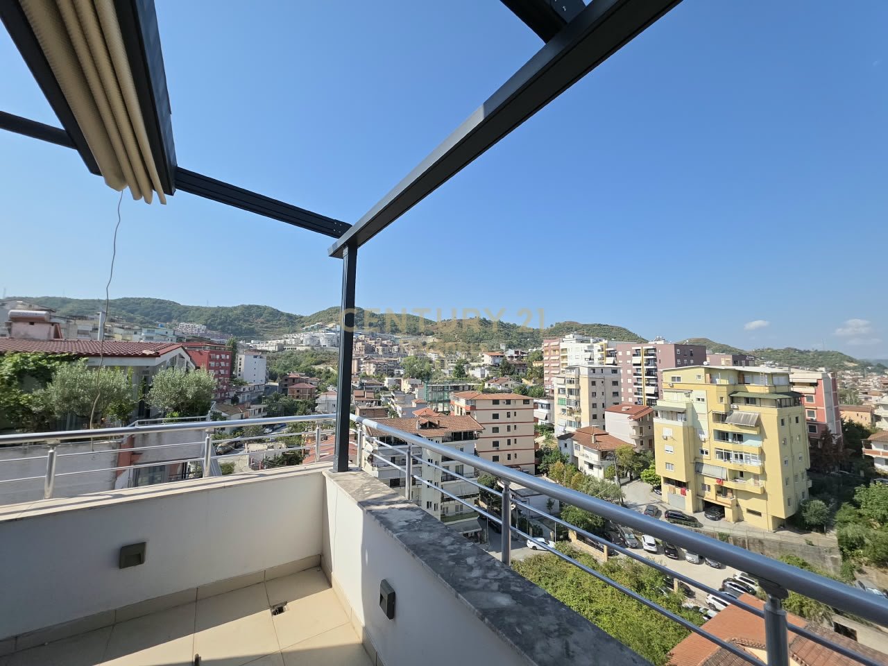APPARTAMENTO DUPLEX 2+1+2 + POSTO AUTO IN AFFITTO SOPRA IL SOPRAPPASSO DEL COMUNE DI PARSIT