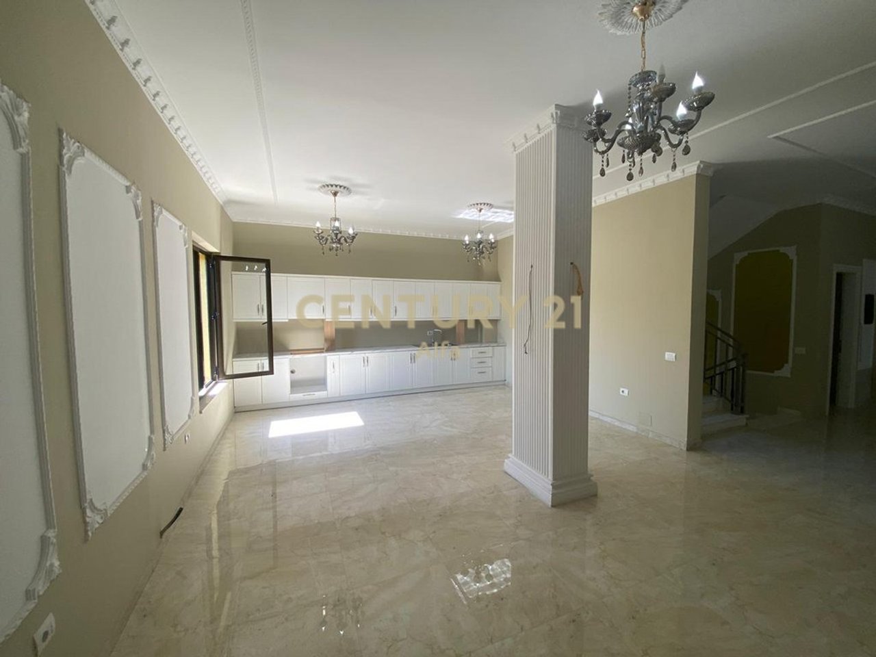 Mjull - Bathore elite villa for sale .