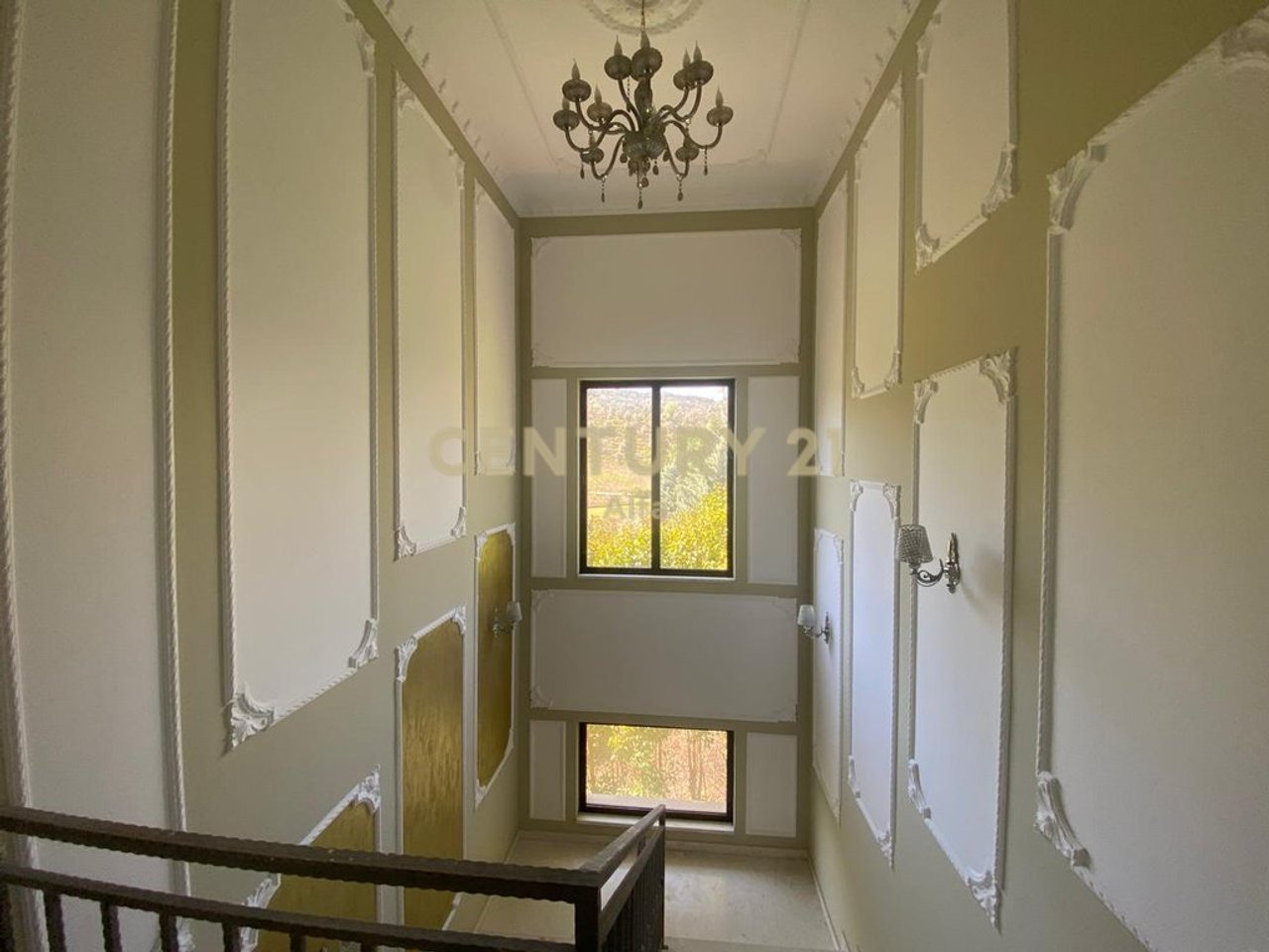 Mjull - Bathore elite villa for sale .