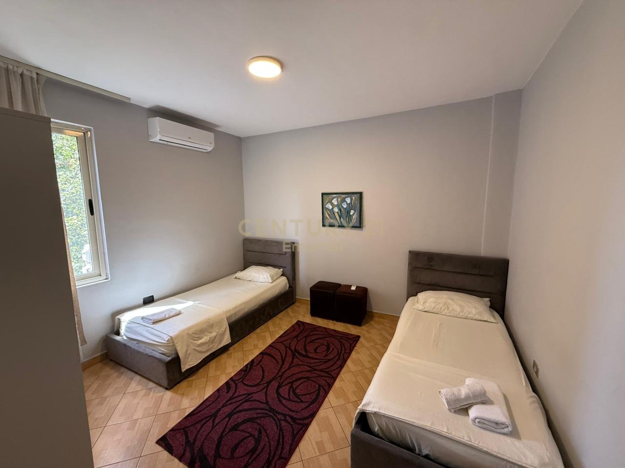 Duplex per qira tek Shkolla e Bashkuar