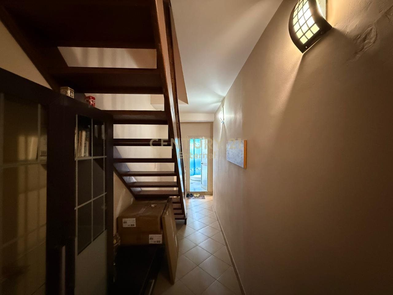 Duplex per qira tek Shkolla e Bashkuar