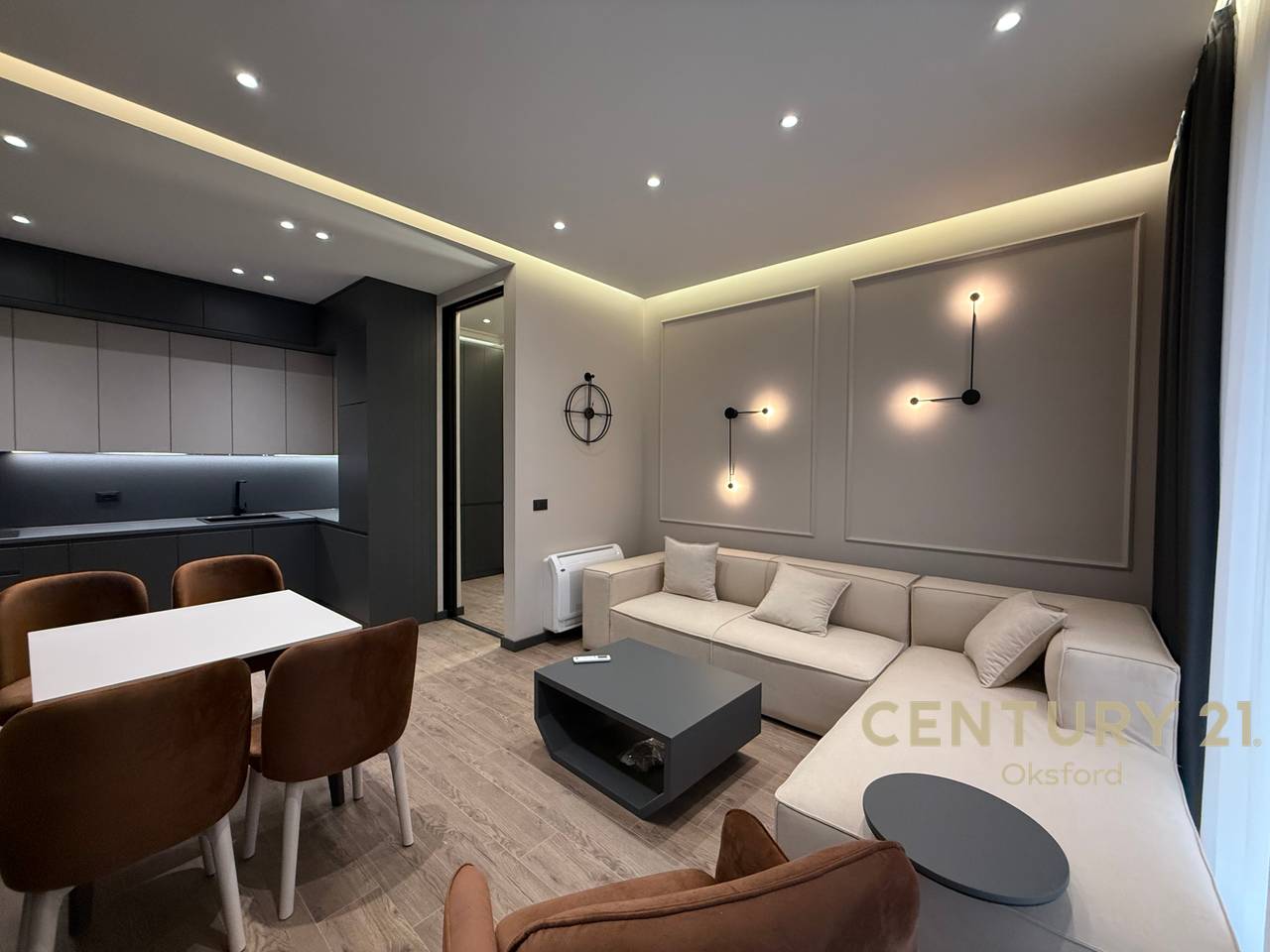 SHITET APARTAMENT 1+1 + POST PARKIMI , KOMPLEKSI “DELIORGJI” !