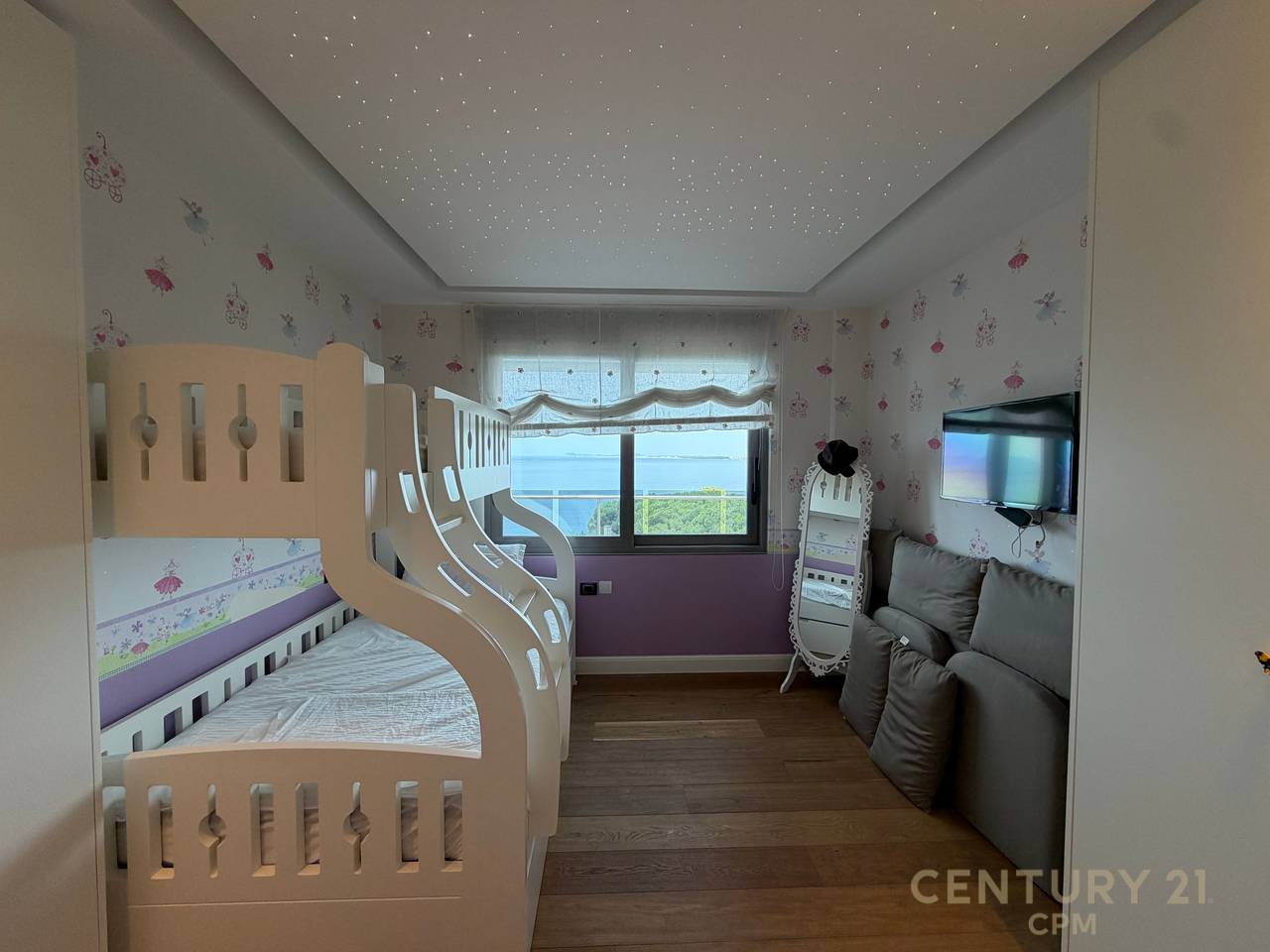 Appartamento 2+2 in Vendita a Uji i Ftohtë, Vlorë