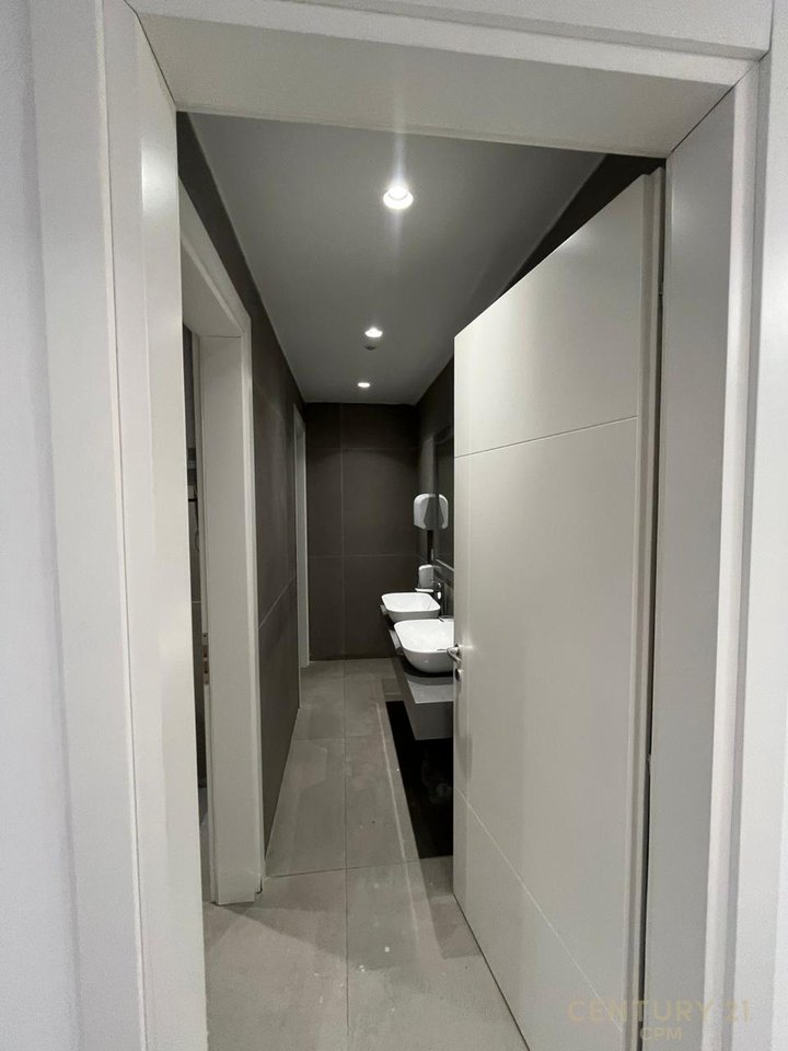 Modern Office + 2 parking spaces For Sale, near Kika 2, Commune of Paris, Tirana