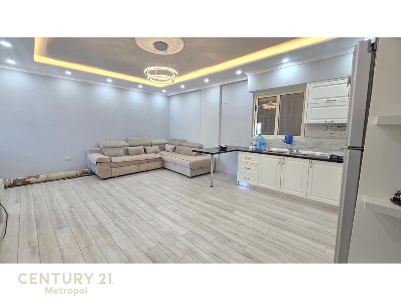 Shitet apartament 2+1 ne Fresk, ne fillim te rruges Dalip Topi!