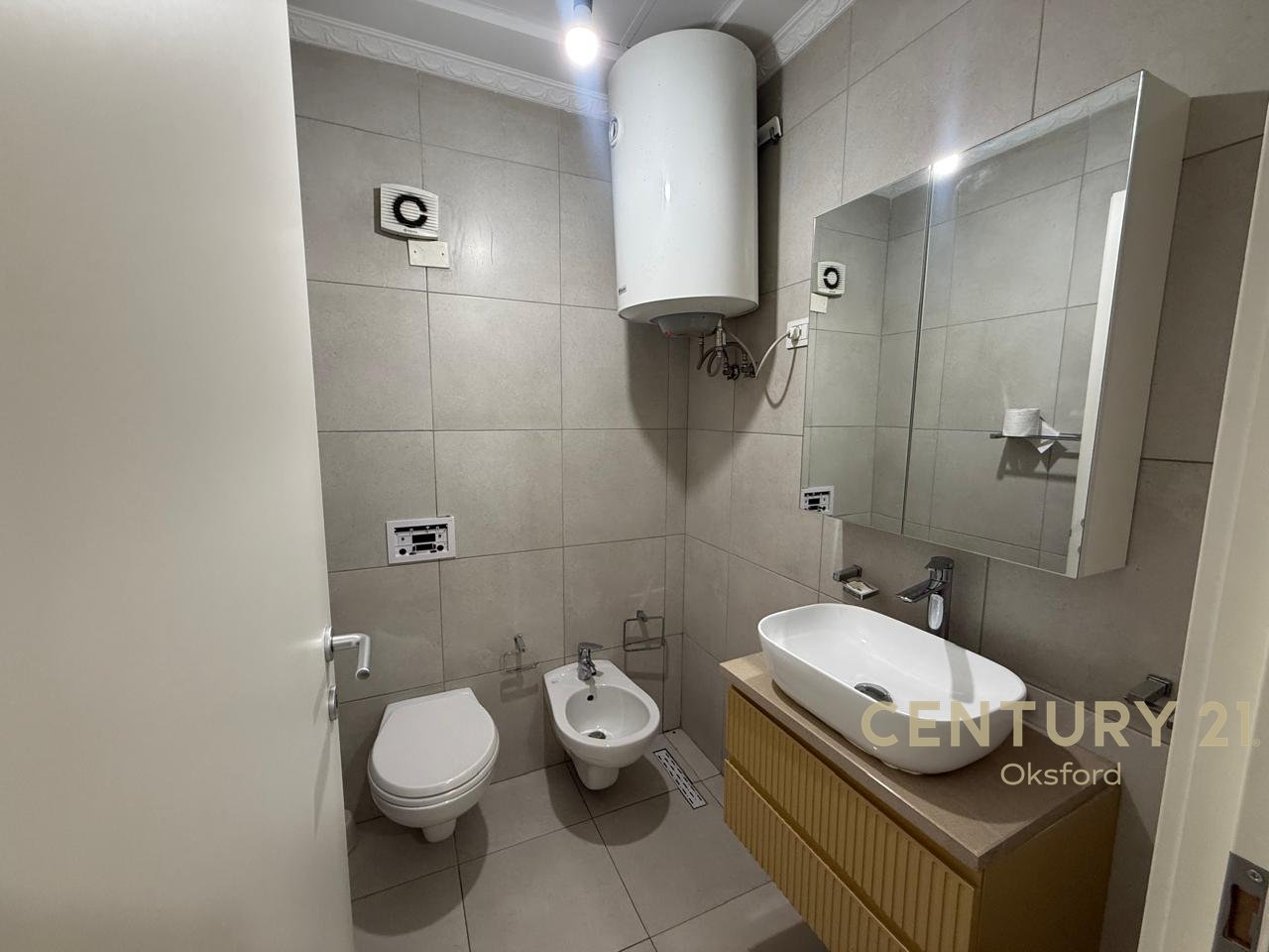 Ekskluzive! Shesim apartament 2+1+2,tek Kompleksi "Fiori Di Bosko" !