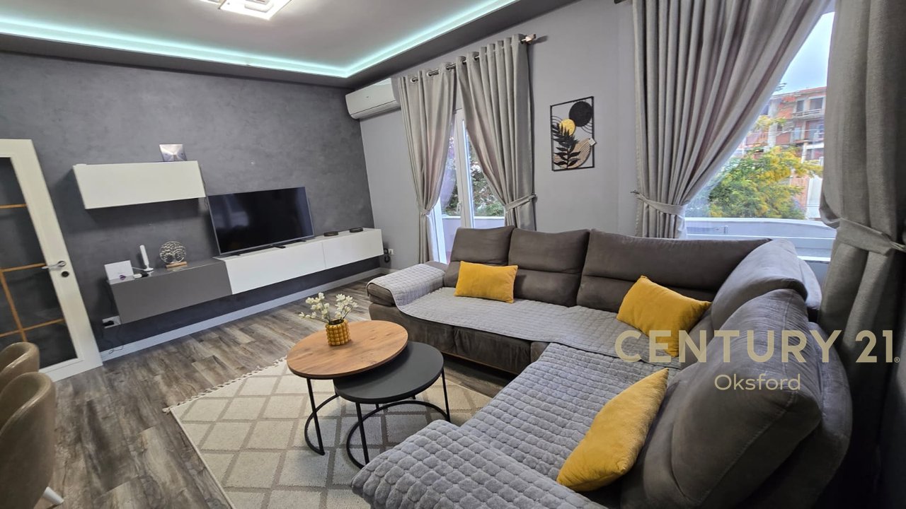 JEPET ME QIRA APARTAMENT 2+1+PARKIM NE SAUK