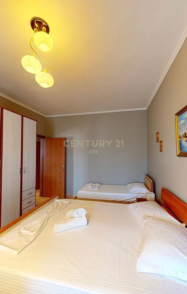 Shiten dy apartamente 1+1 – Pista Iliria, Durrës!
