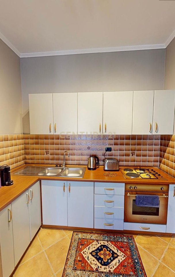 Shiten dy apartamente 1+1 – Pista Iliria, Durrës!