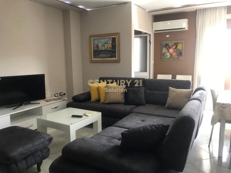 JEPET ME QIRA APARTAMENT 2+1+2  PRANE SQUARE 21 !