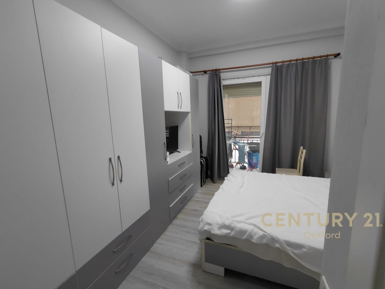 SHITET APARTAMENT 1+1 + VERANDË – KOMUNA E PARISIT, TE DA CAPO