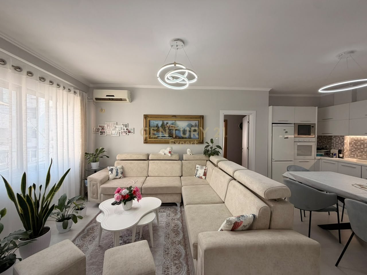 Vendiamo appartamento 3+1+3 vicino a Villa L, Astir!