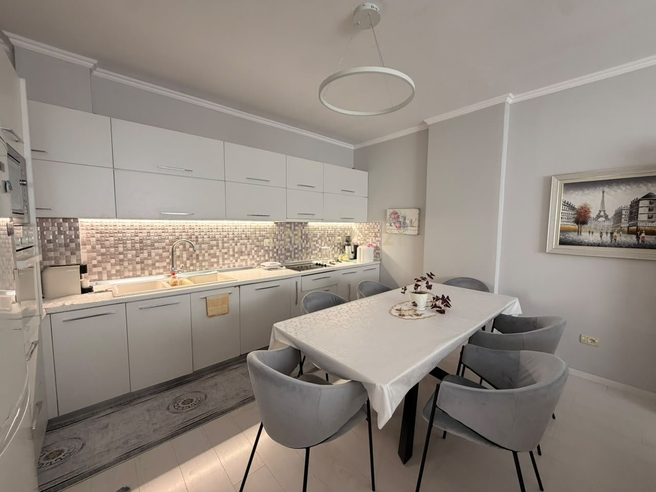 Vendiamo appartamento 3+1+3 vicino a Villa L, Astir!