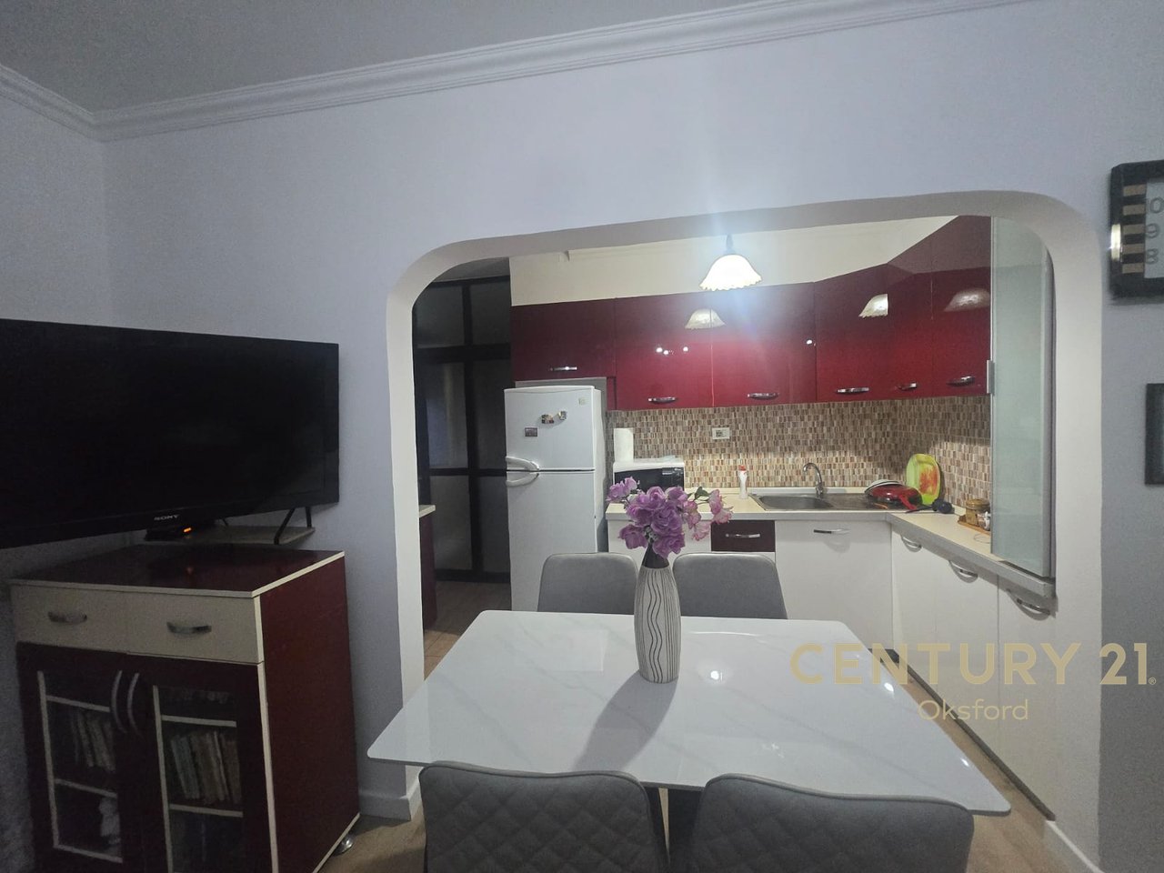 APARTAMENT 2+1 ME QIRA NE XHAMLLIK