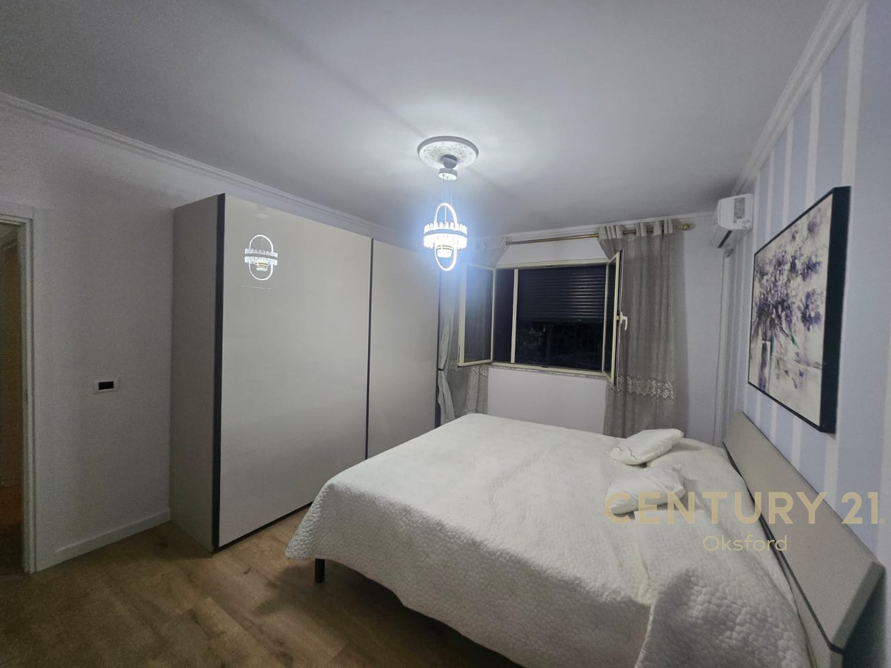 APARTAMENT 2+1 ME QIRA NE XHAMLLIK