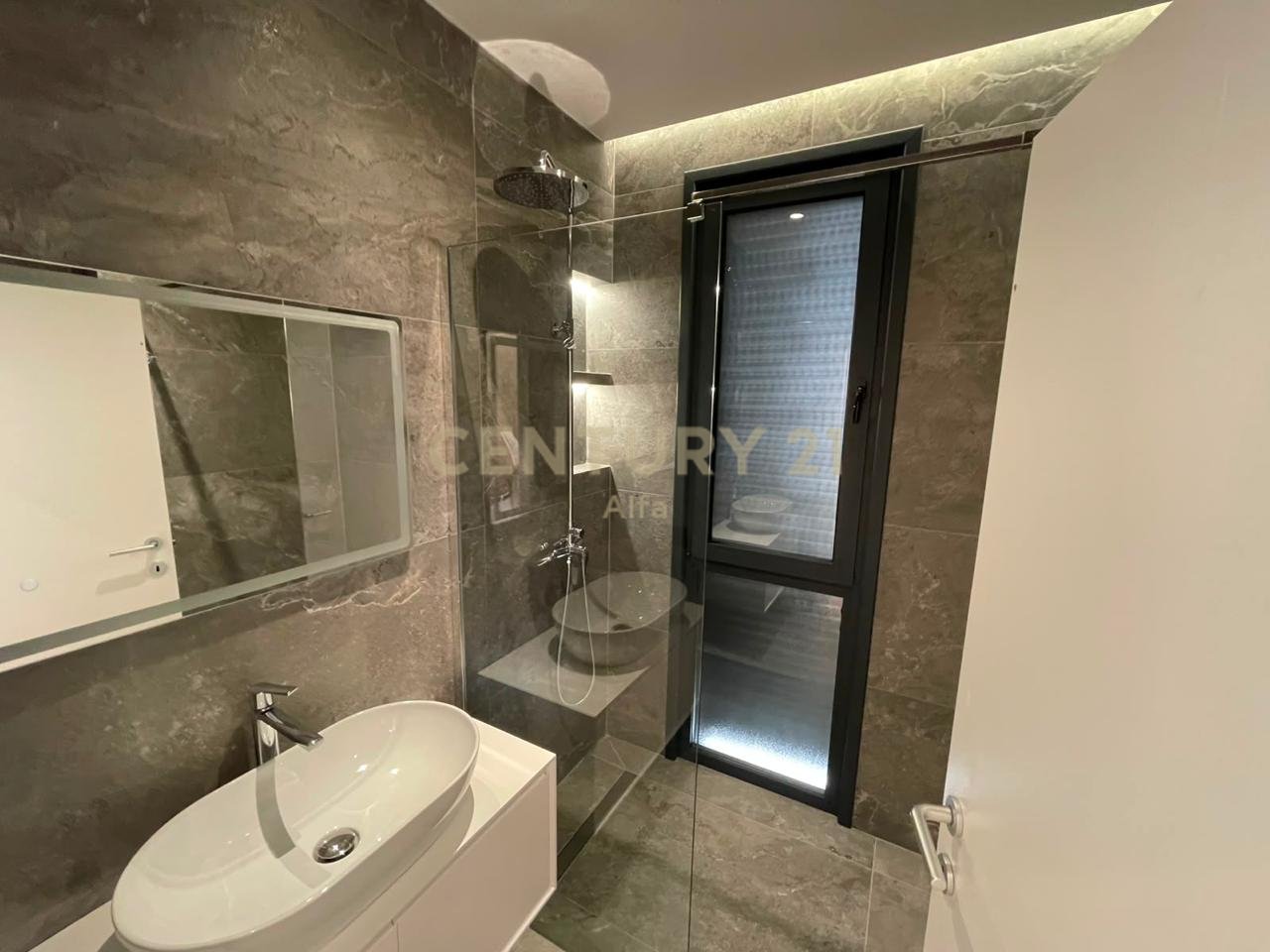 Affittasi Appartamento 2+1 al Lago Secco! 1300 € / Mese