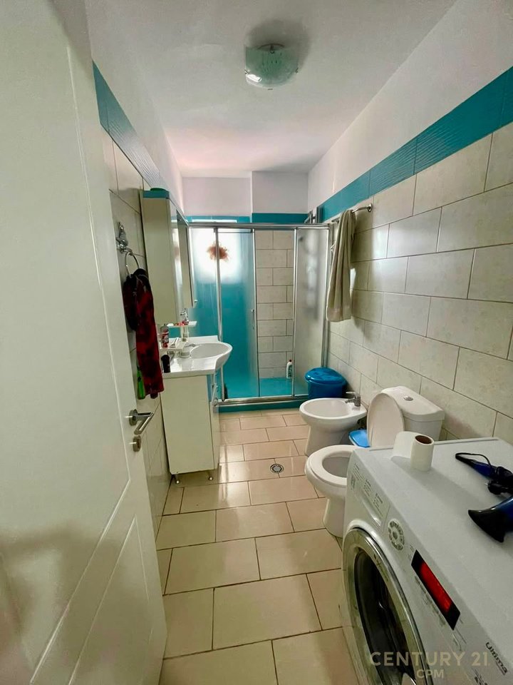 NE ZONEN E ASTIRIT JAPIM ME QIRA APARTAMENT 2+1