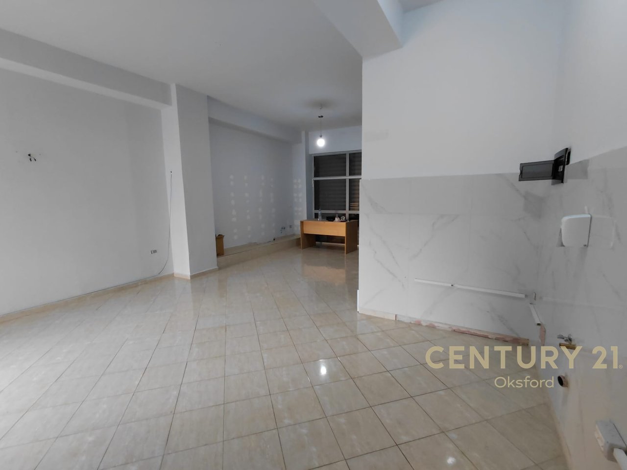 Commercial space for rent – Shop / Warehouse