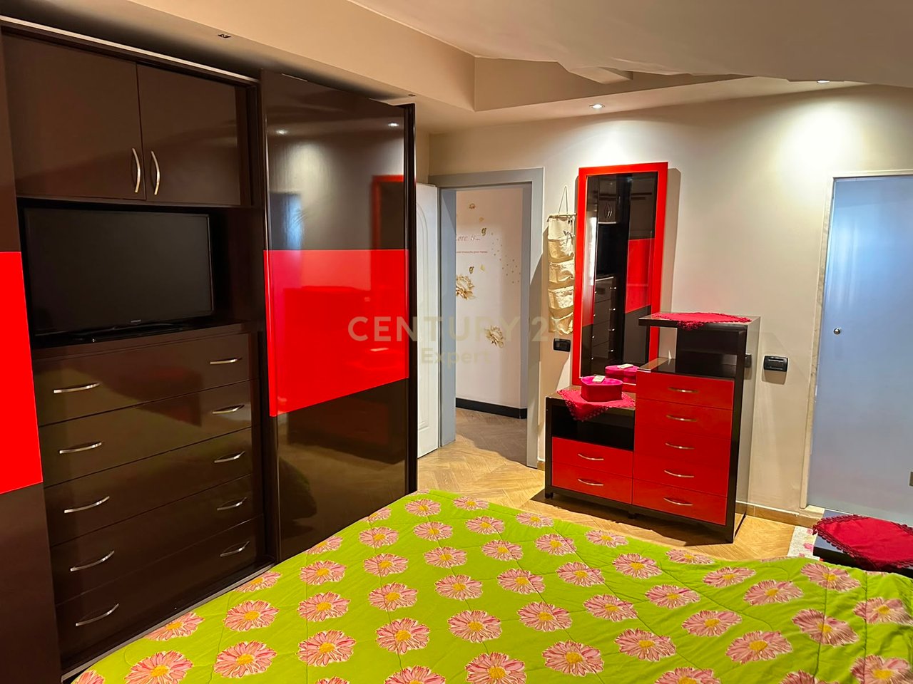 Apartament 2+1+3 | Ish-Fusha e Aviacionit