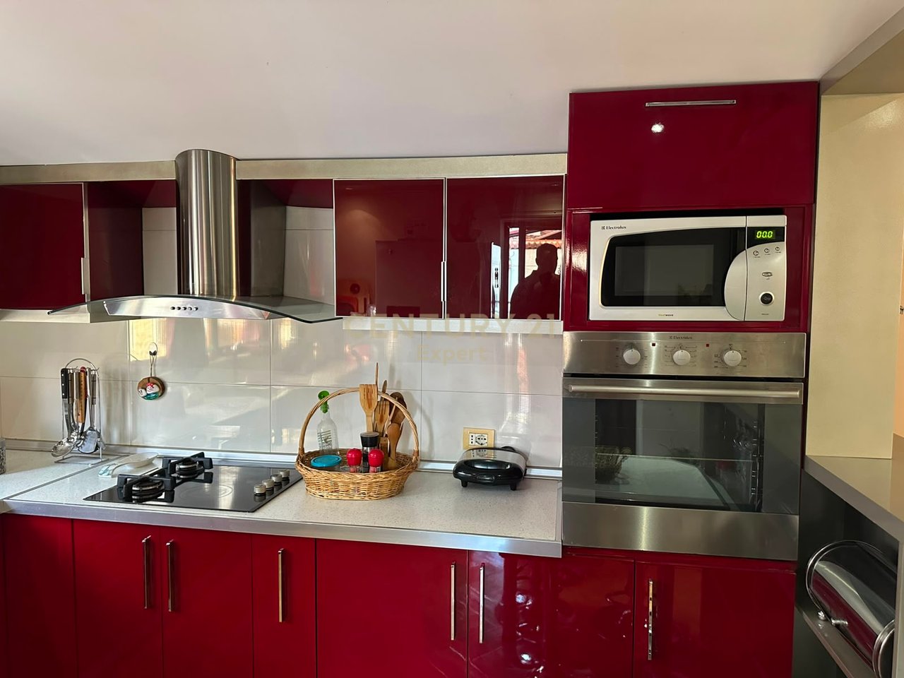 Apartament 2+1+3 | Ish-Fusha e Aviacionit