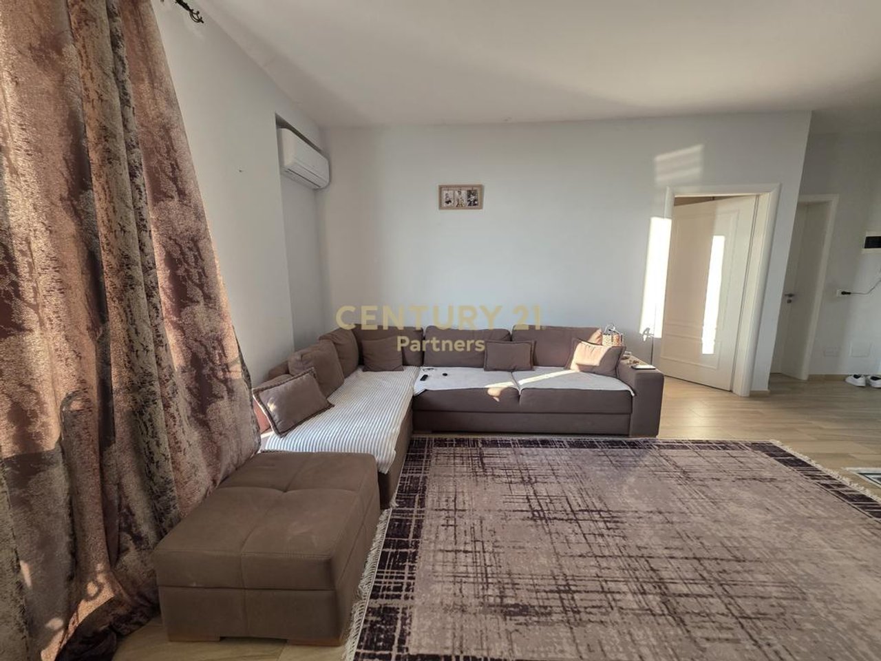🏡VENDESI APPARTAMENTO 1+1 PRESSO RESIDENZA CITY VIEW, SHKOZË – TIRANA