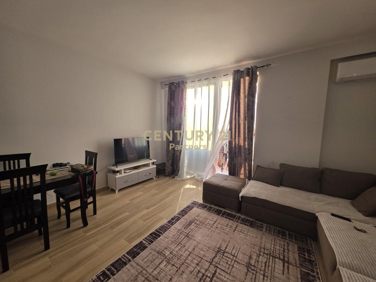 🏡VENDESI APPARTAMENTO 1+1 PRESSO RESIDENZA CITY VIEW, SHKOZË – TIRANA