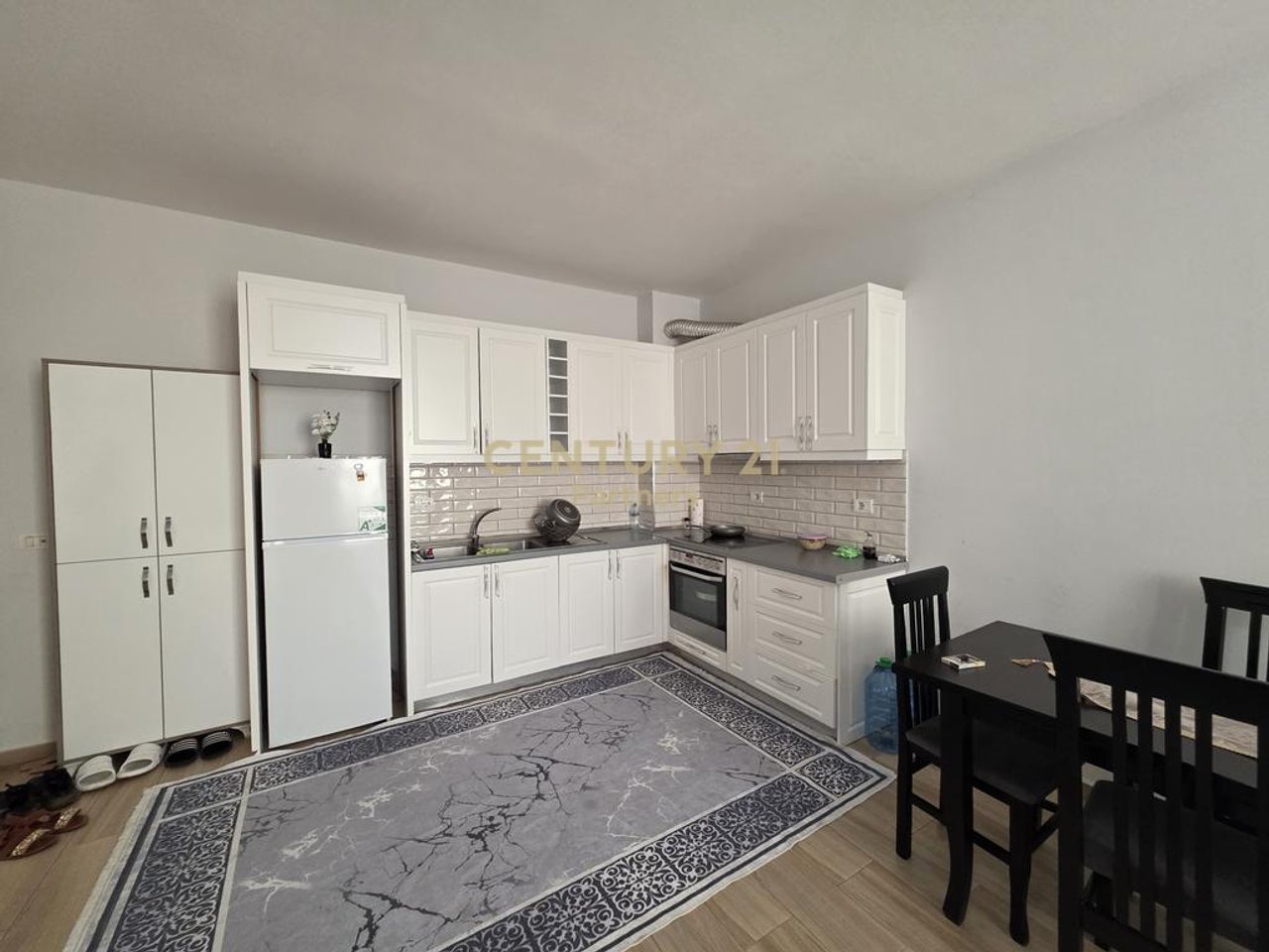 🏡VENDESI APPARTAMENTO 1+1 PRESSO RESIDENZA CITY VIEW, SHKOZË – TIRANA