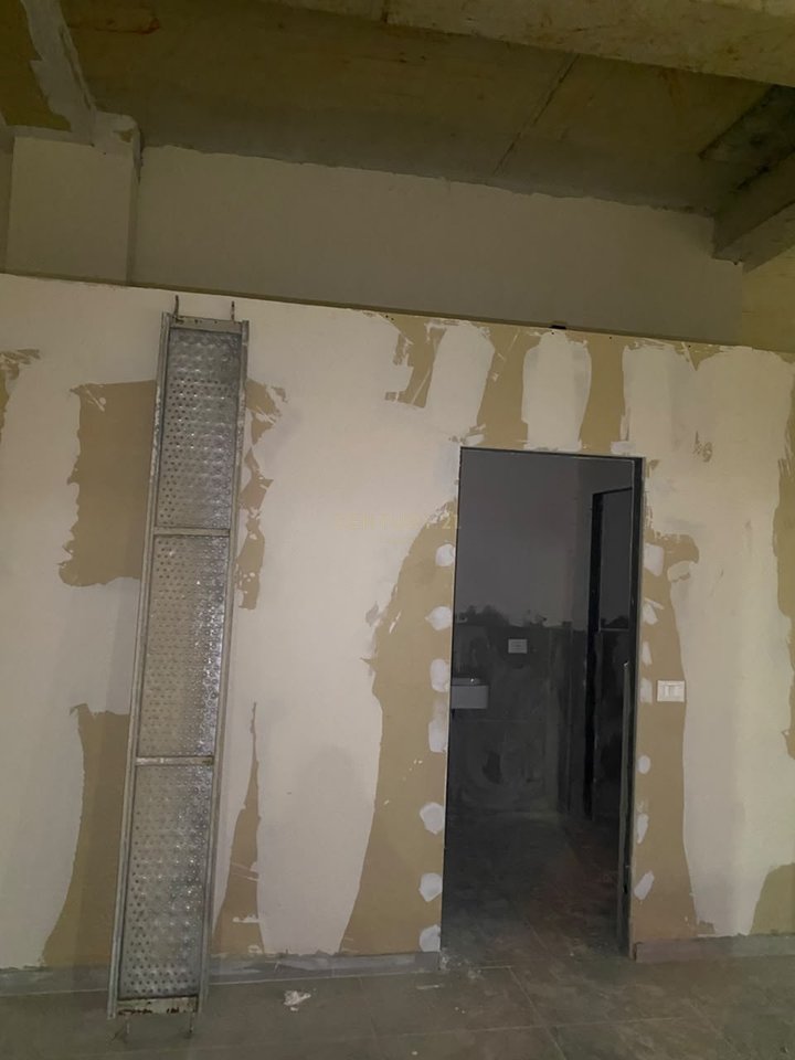 AMBIENTE COMMERCIALE IN AFFITTO NUOVO BOULEVARD, COMPLESSO NDREGJONI