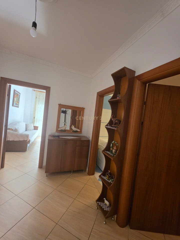 🏠 APARTAMENT 1+1 ME QIRA – VLORË, LUNGOMARE