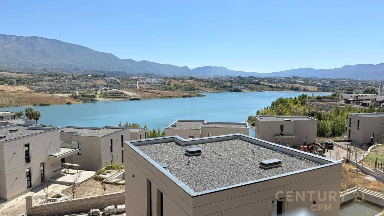 WE SELL AN INDIVIDUAL VILLA WITH A POOL AT LAKESHORE RESIDENCES