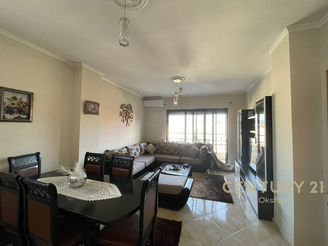 JAPIM ME QIRA APARTAMENT 2+1 NE ASTIR