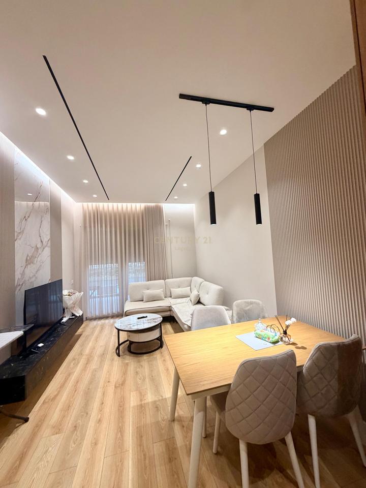 We sell apartment 1+1+ Veranda .📍 KODRA E DIELLIT