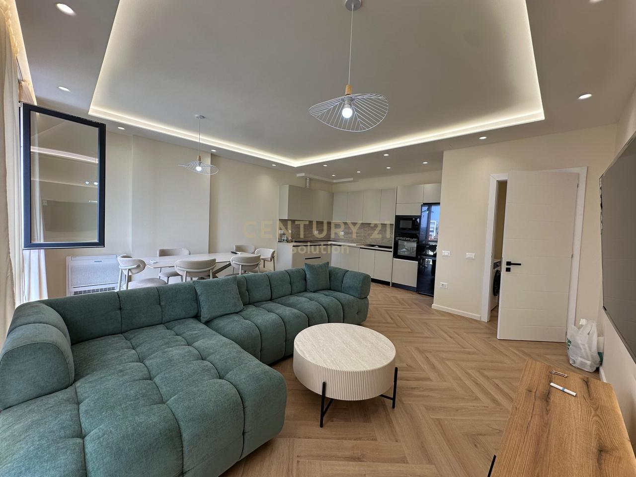 FOR RENT APARTMENT 2+1+2+PARKING SPOT AT PHARMACY 10 !!