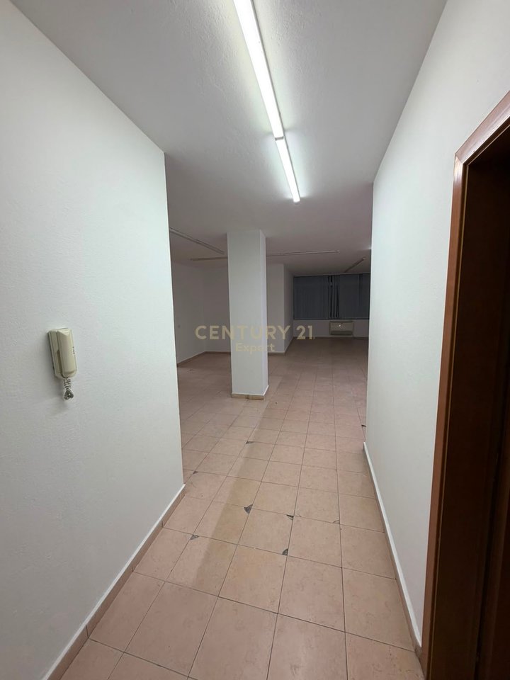 Apartment 2+2 for office rent at Wilson Square