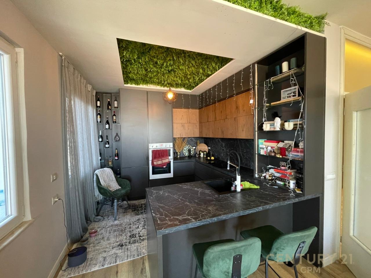 SHITET APARTAMENT 2+1 TEK KOPSHTI BOTANIK!