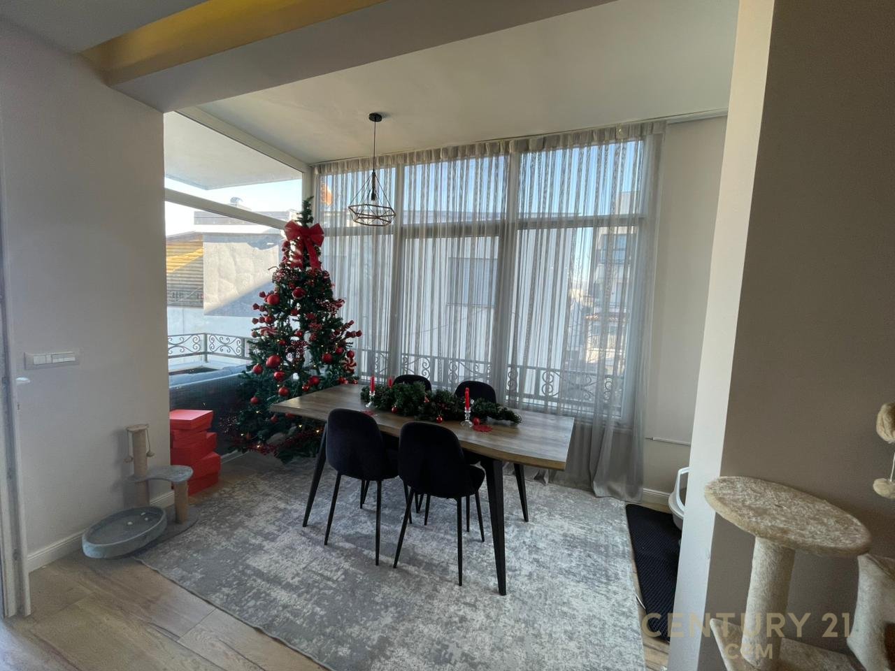 SHITET APARTAMENT 2+1 TEK KOPSHTI BOTANIK!