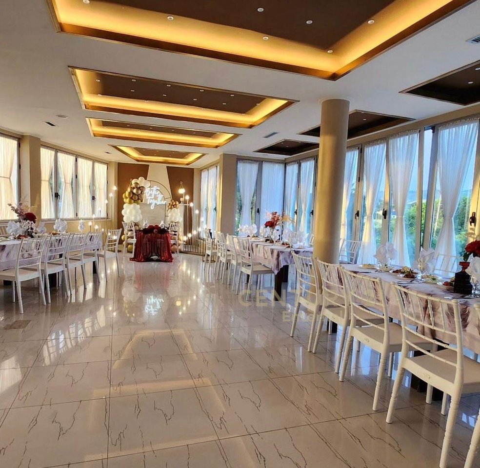 Resort in Vendita a Vaqarr (Piscina &amp; Sala Eventi)