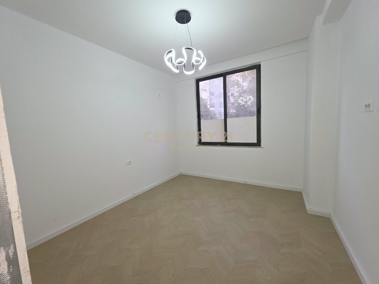 WE SELL 2+1 APARTMENT IN YZBERISHT