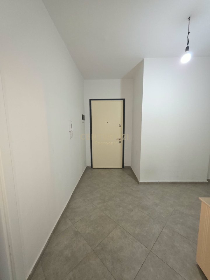 WE SELL 2+1 APARTMENT AT GOLDEN PARK COMPLEX, OPPOSITE AMERICAN HOSPITAL 3- 190000€ | 91 m²