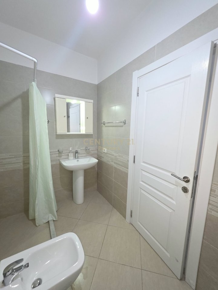 WE SELL 2+1 APARTMENT AT GOLDEN PARK COMPLEX, OPPOSITE AMERICAN HOSPITAL 3- 190000€ | 91 m²